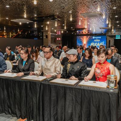 Wpwaf Signing024