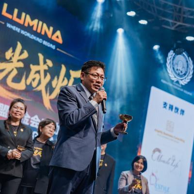 Lumina 096